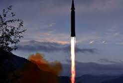 朝鲜发射弹道导弹 日本首相从福岛赶回东京