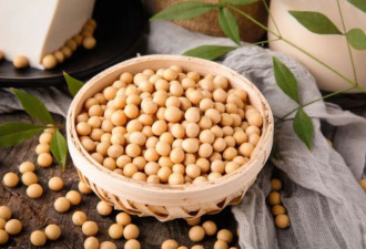 坚持吃大豆，还能预防阿尔茨海默病?