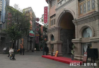 走进“民国小镇”体验民国走出满清现代化起色