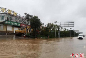 山西清徐乌马河洪水决堤：多村被淹 连夜转移