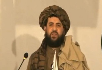 塔利班创始人奥马尔长子在电视上首度公开露面