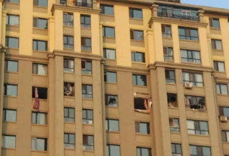 哈尔滨14层高楼爆炸致3死 目击者：被气浪冲出