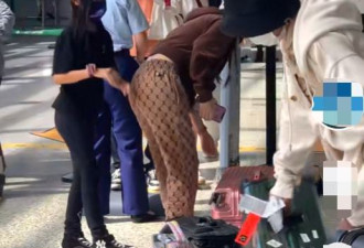 李小璐带娃又被骂不离手机 甜馨搬大箱险出事