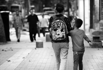 中国拟立家庭连坐法 孩子行为不良父母也受罚？