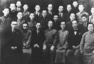 风骨遗世长存：百年前，中国知识分子的骨气