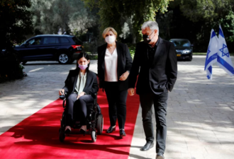以色列女部长坐轮椅参加气候峰会被拒 总理怒了