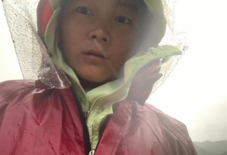 24岁女孩骑游中国一年 母亲4次截返未果
