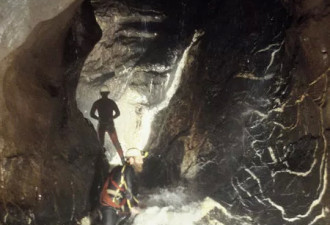 探险家跌落最深洞穴，250人惊险营救