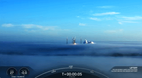 美翻了！SpaceX火箭浓雾中升空