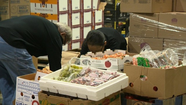 Canadian food bank sees surge in clients amid pandemic-related food insecurity | CP24.com