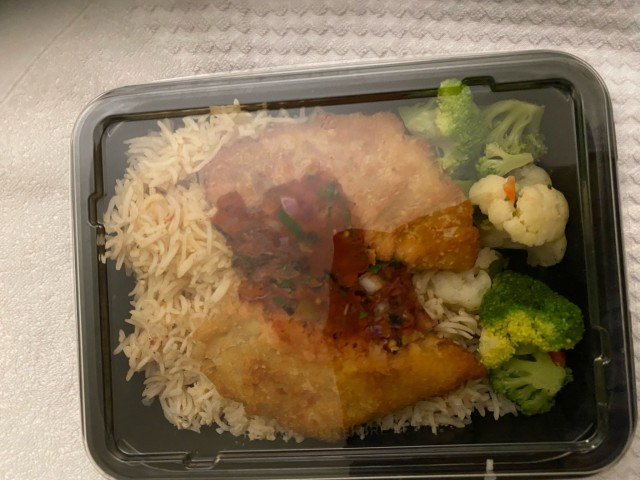 A meal Maku and Janet Game received that was not gluten-free.