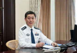 重庆公安局交巡警原总队长被双开