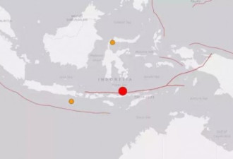 印尼外海遭7.3强震袭击 海啸警报发布