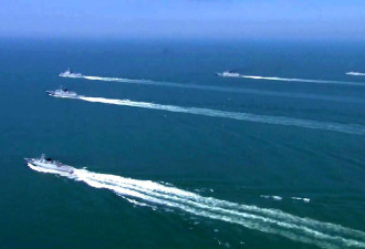 中日航母&quot;同框&quot; 媒体:向中国海军进行威慑