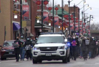 芝加哥华人游行吁改善治安“犯罪就是犯罪”