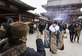 日本成人节 政府将调整成年年龄引争论
