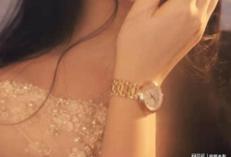 刘亦菲穿白纱复古珍珠裙美得像油画