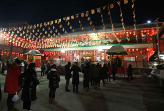 湛山敲钟喜迎春  虎年平安辞旧岁