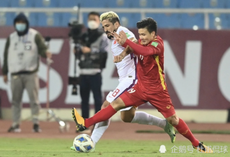 中国球迷怒砸电视 越媒讽：这项运动不适合他们