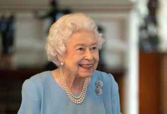 女王登基70年：英国君主制危矣？