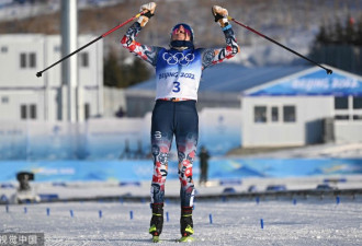 北京冬奥首金 越野滑雪女子双追逐