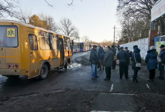 乌克兰政府军炮击乌东6居民区 欧盟代表谴责