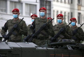 新冠疫情在俄乌前线蔓延：每日感染超8万