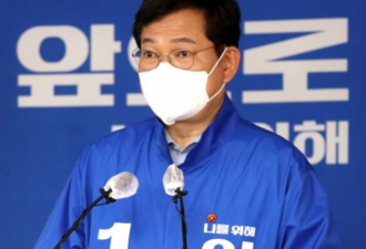 韩国执政党党首遇袭 头被打出血