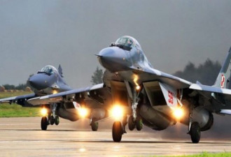 波兰：愿在北约框架内向乌克兰提供俄制战机