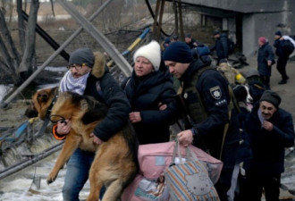 俄罗斯宣布新停火 允许乌克兰被困城市平民撤离
