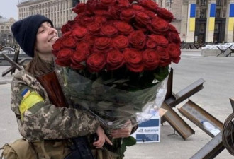 乌俄战争：自愿站在战争前线的乌克兰女性
