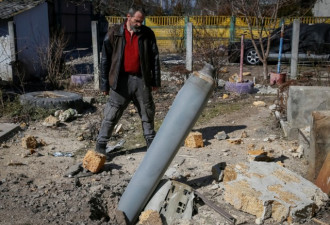 俄军武器回收 垃圾场发威 乌克兰反手痛击