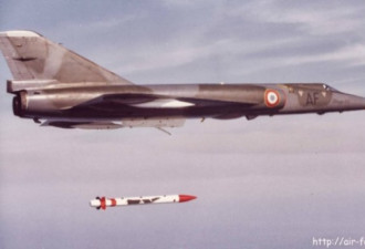 敏感时刻，法军阵风战机试射无弹头核导弹