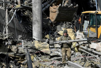 俄军轰炸乌东哈尔科夫医疗设施 至少4死多伤