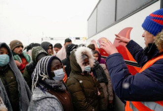 俄军拦截撤离巴士 数千人逃出马力波秒遭扣留