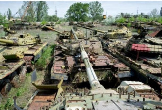 俄军10坦克9辆拉跨 指挥官自杀身亡