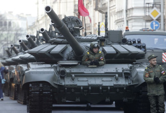 美媒：捷克向乌克兰送去一批苏式坦克