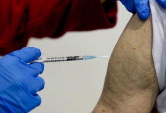 德国男子为卖假疫苗卡接种90针新冠疫苗