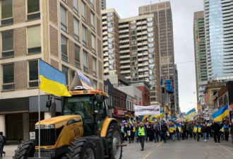 多伦多市中心又爆发示威游行！重型车辆上街