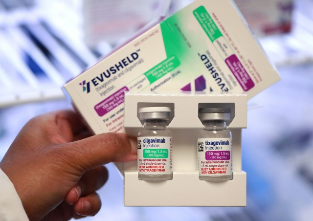 Health Canada OKs AstraZeneca's Evusheld drug for COVID-19 prevention - National | Globalnews.ca