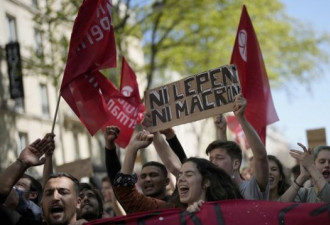 巴黎爆发示威游行:不要马克龙不要勒庞