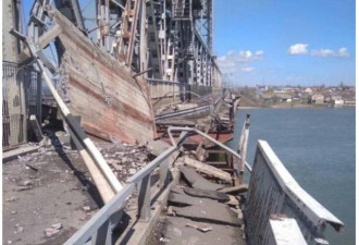 俄军轰炸敖德萨重要桥樑 对外交通恐断