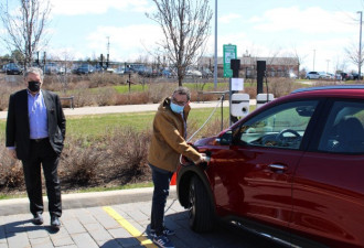 加拿大宣布扩展零排放车奖励计划资格范围