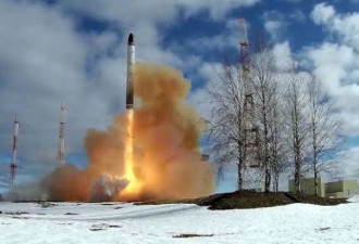 俄军发射世界最大最强洲际弹道导弹
