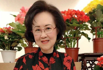 琼瑶豪宅内景：古董过亿 挂《情深深》剧照