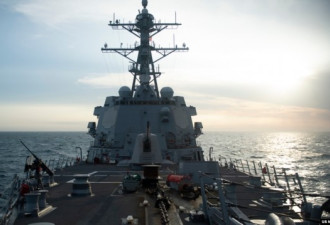 美军舰再次穿越台湾海峡 中国指责美军