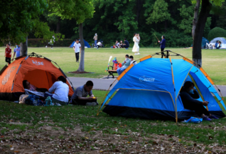 五一假期露营地：一个帐篷顶县城一套房