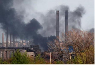 俄军大炮飞机 猛攻乌克兰马立波市钢铁厂