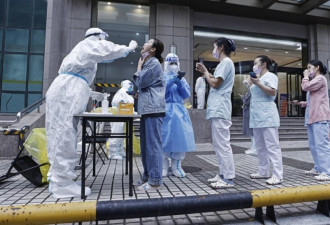 上海日新增1.5万例与52死 官方推动常态化筛检