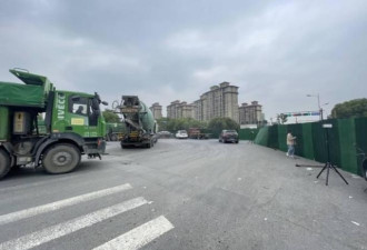 杭州防疫封路：私家车上非机动车道